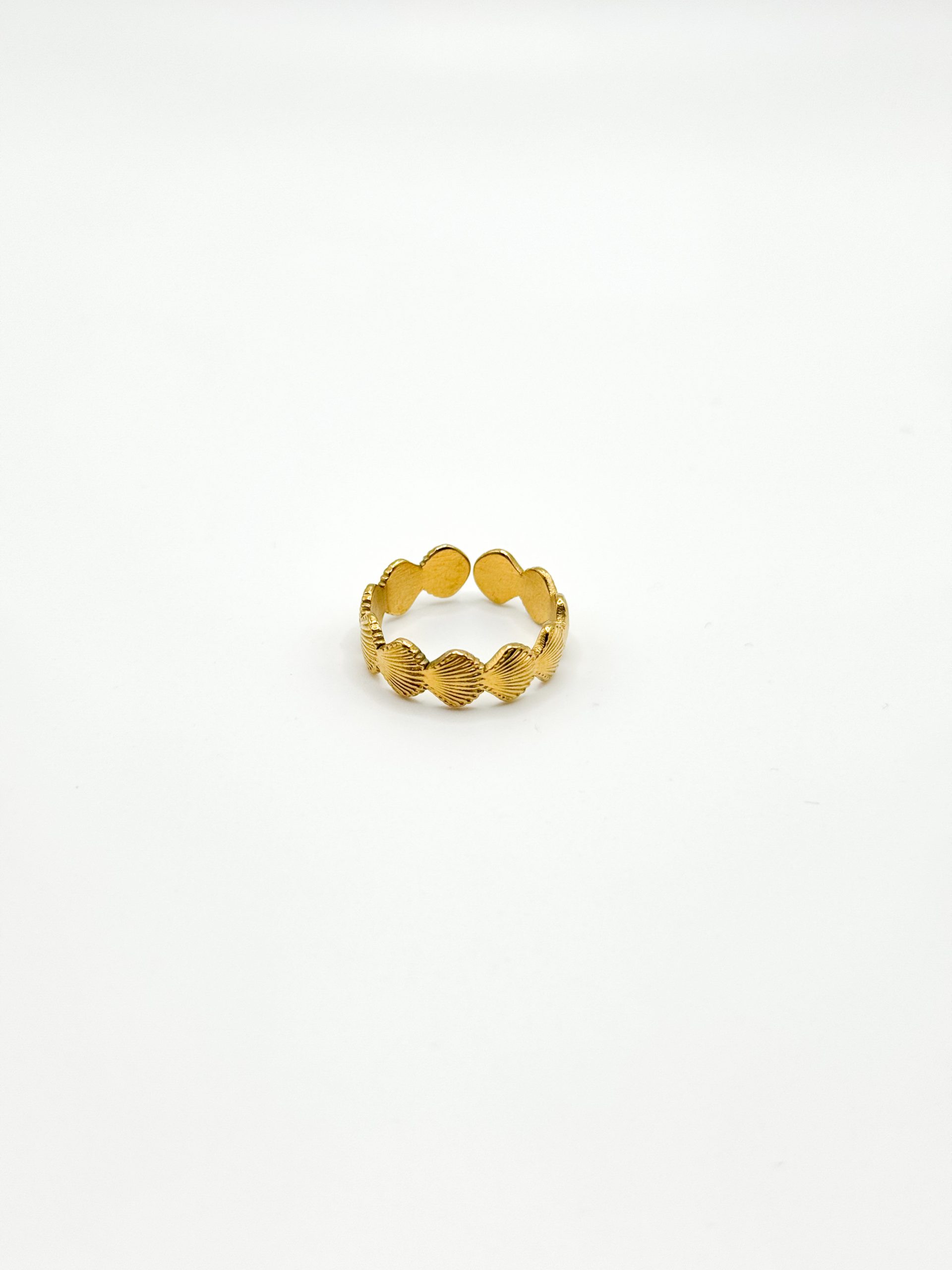 Adjustable gold Seashells ring